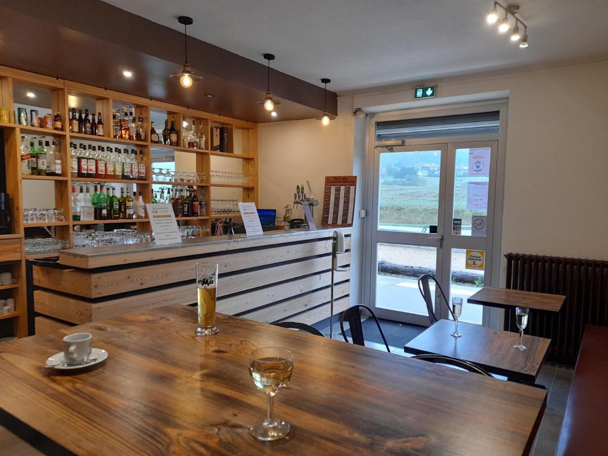 Au Moulin Du Pont 호텔 Samognat 외부 사진